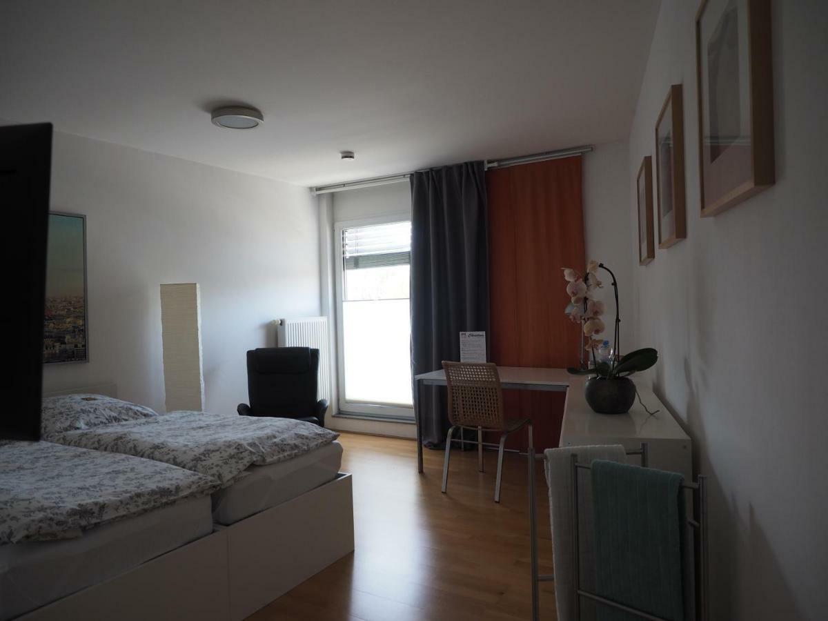 B8 - Just A Private Accommodation Düsseldorf Dış mekan fotoğraf